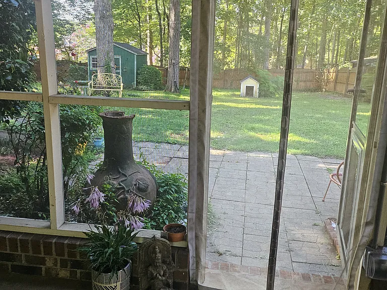 3607 Lynn Rd — Photo 3