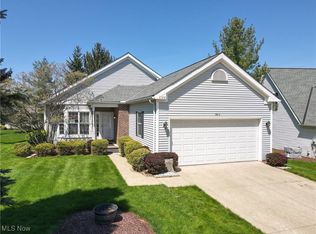 8508 Waterside Dr, Northfield, OH