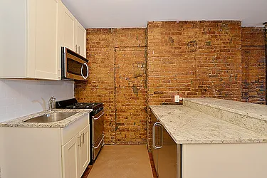 Rented by Weinstein Realty Group