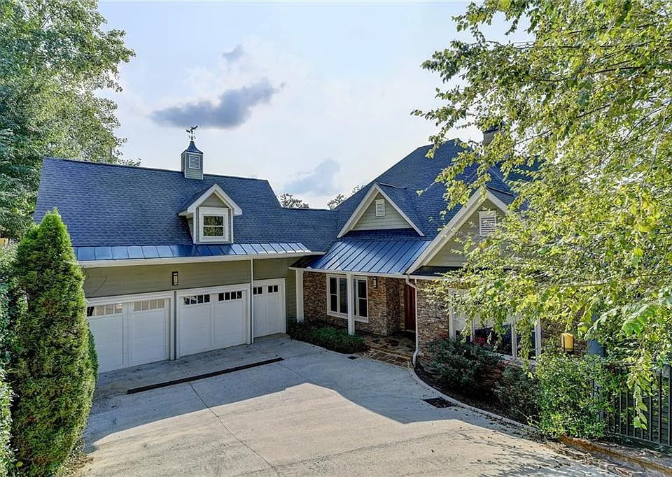 3151 Winding Lake Dr
