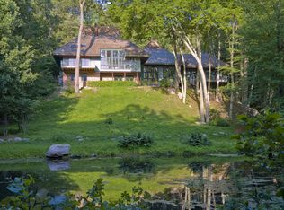 122 Woods End Rd, New Canaan, CT 06840
