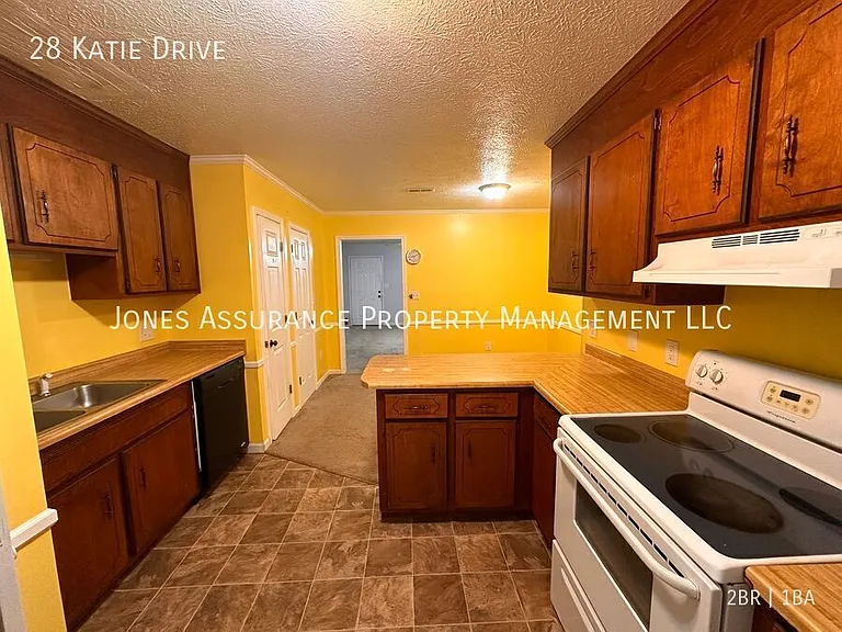 28 Katie Dr — Photo 8