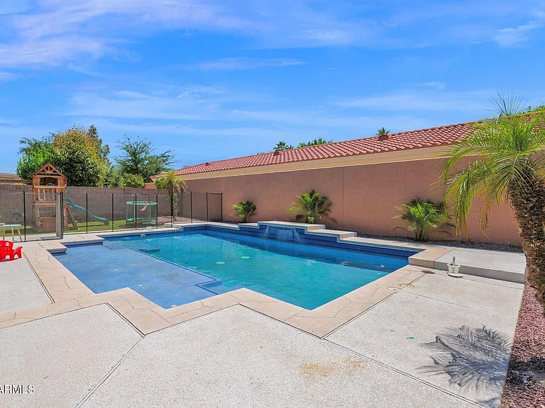 665 W Minton Dr — Photo 29