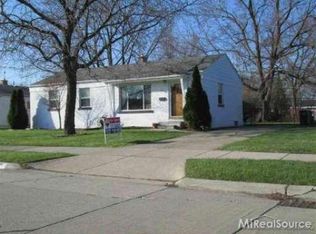 23306 Allor St, Saint Clair Shores, MI 48082