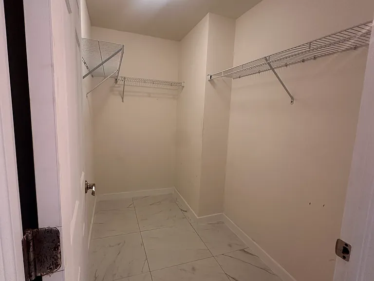 2927 NW 4th Pl — Photo 22