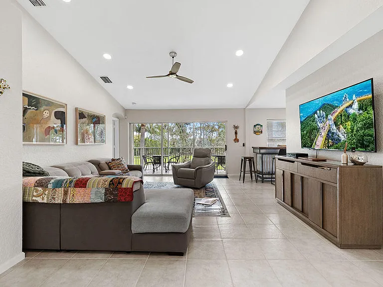 8050 Aberdeen Dr #202 — Photo 12