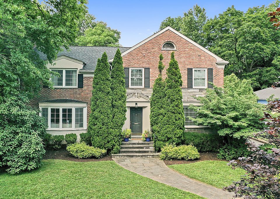 1st image of 370 Elmwood Ave