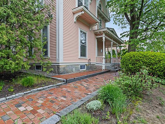 2nd image of 270 Orange Street #2