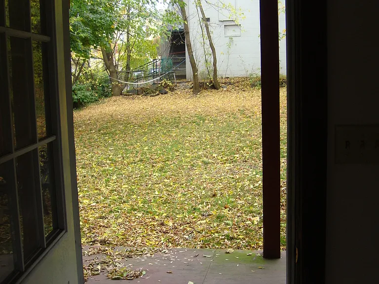 282 Jackson St — Photo 16