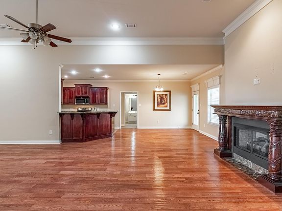 5th image of 7324 Glenn Hills Dr