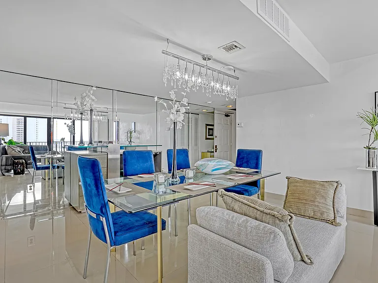 5600 N Flagler Dr #1510 — Photo 4