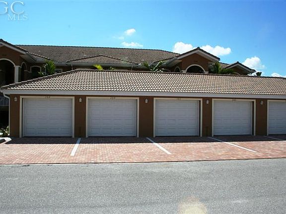 2nd image of 1077 Winding Pines Cir Unit 101