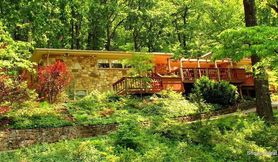 For Sale: 2654 ROBIN HOOD RD SE, Roanoke, Virginia 24014