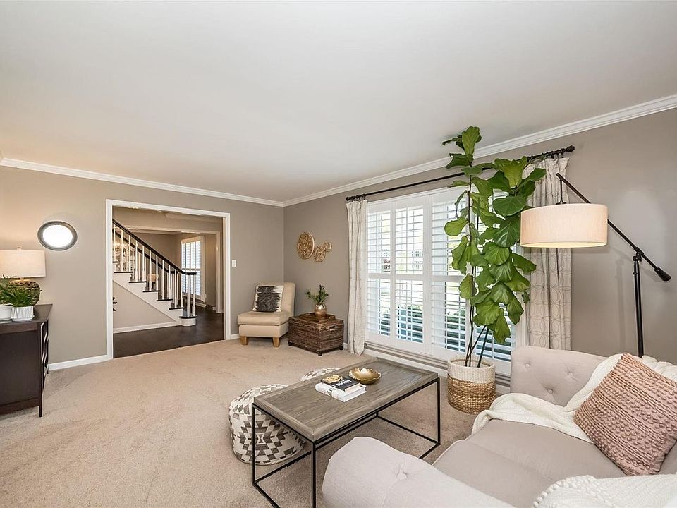 14608 Harleston Village Dr, Chesterfield, MO 63017 Zillow