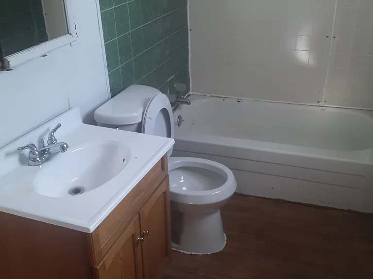 703 Delaware St — Photo 3