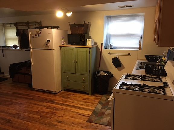 4th image of 3939 N Paulina St APT Gdn