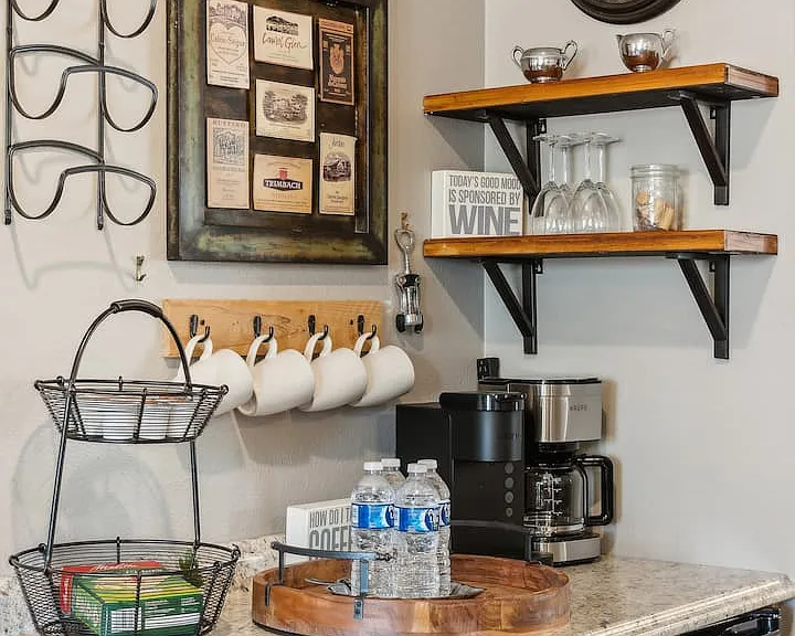 3209 S Los Feliz Dr — Photo 10