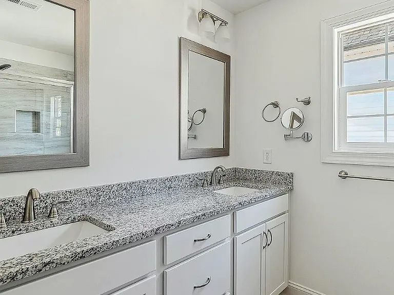 409 Kendall Dr — Photo 26