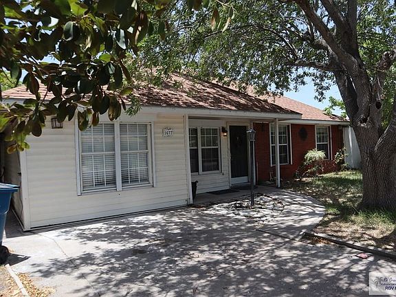3rd image of 1677 E Los Ebanos Blvd