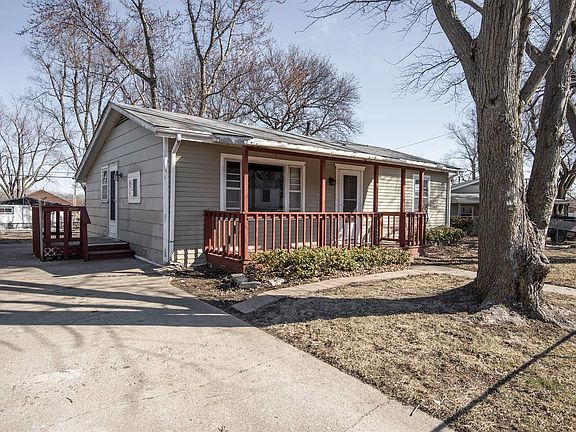 2nd image of 1212 Pershing Dr
