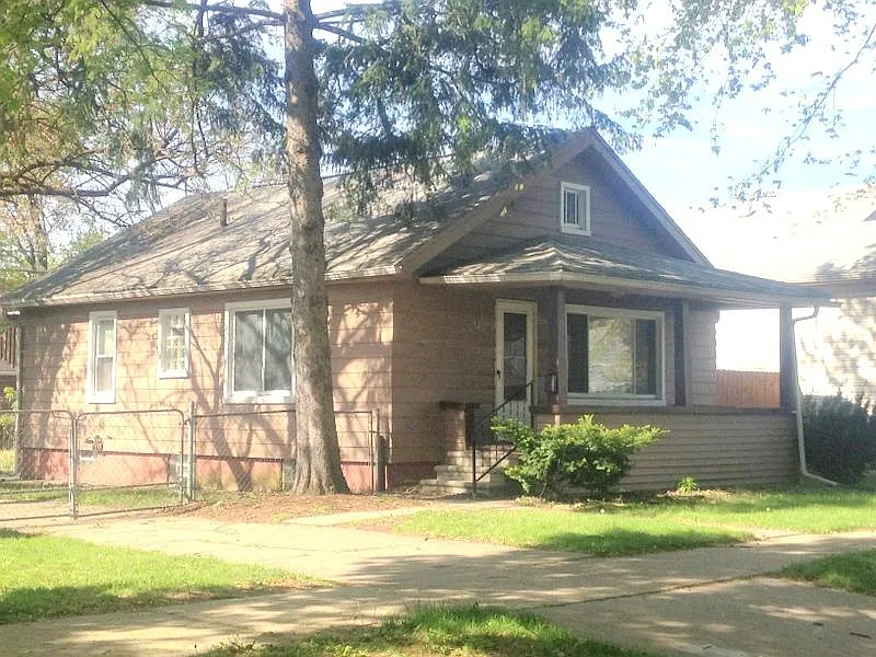 538 E George Ave photo 1