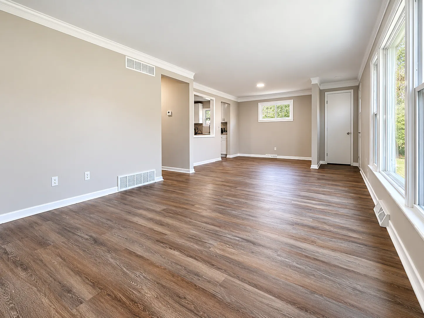 3 bed, 1176 sqft, $1,595 — Photo 4