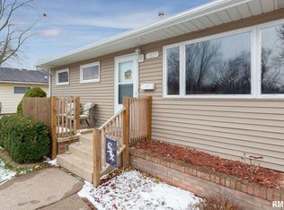 1327 W 29th St, Davenport, IA 52804