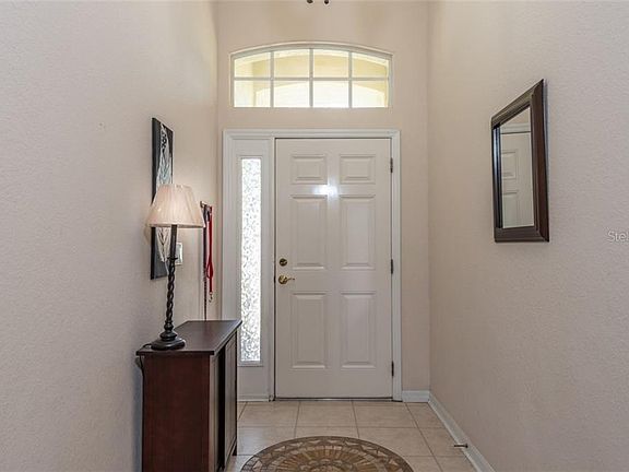 4th image of 10720 Banfield Dr