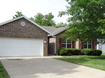 600 Meadow Ln, Butler, MO, 64730
