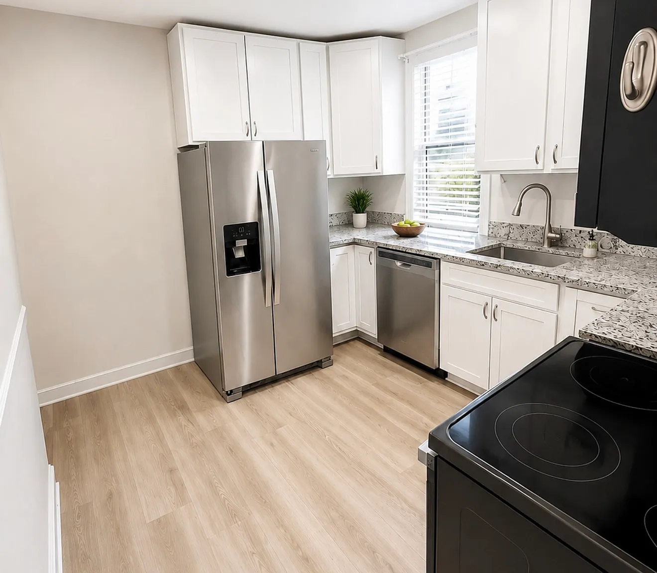 3 bed, 1800 sqft, $1,875 — Photo 2