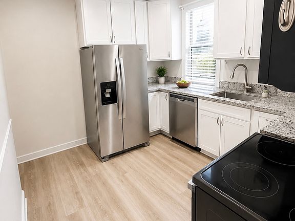 2nd image of 2019 Northeast Ave APT 1