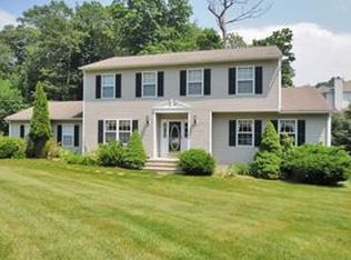 19 Windjammer Dr, Lake Hopatcong, NJ 07849