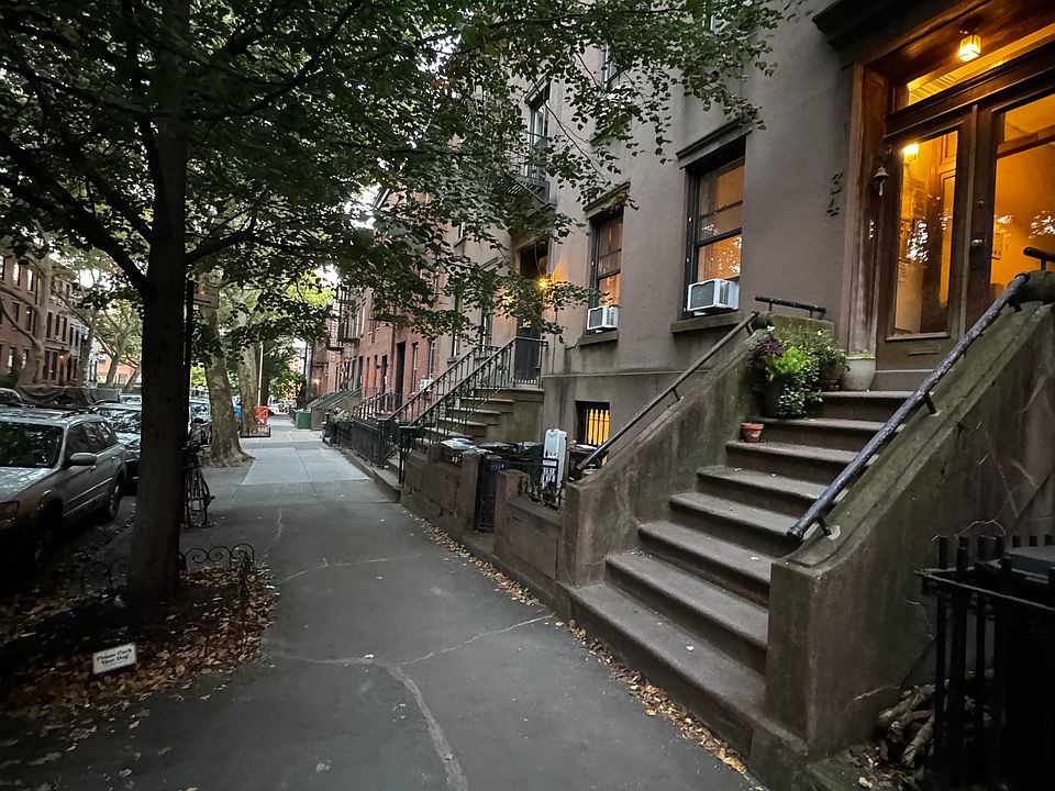 1st image of 34 Douglass St #2