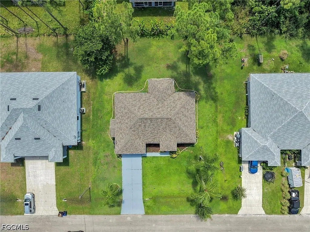 4 bed, 2.0 bath, 1761 sqft, $2,200 — Photo 4
