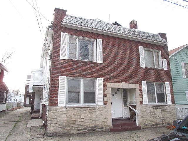 1606 Poplar St.