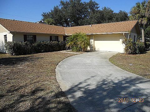 2nd image of 125 46th Ct