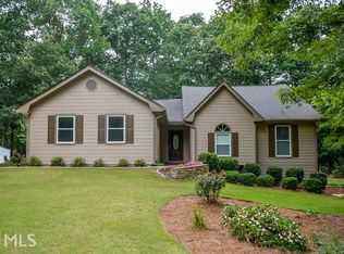 880 Winnbrook Dr, Dacula, GA 30019