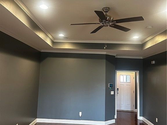 3rd image of 333 Prairie Field Dr