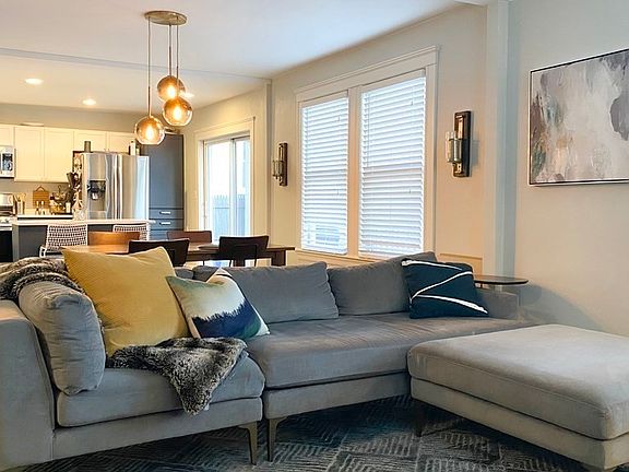 2nd image of 54 Sheridan St #54