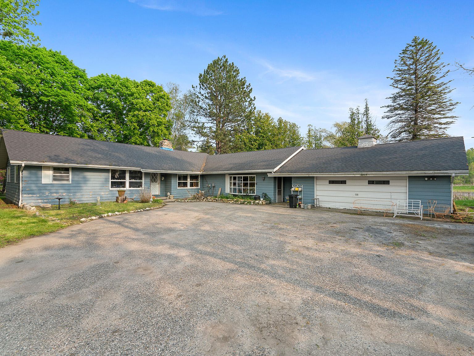 5971 Onaway Rd, Indian River, MI 49749 Zillow