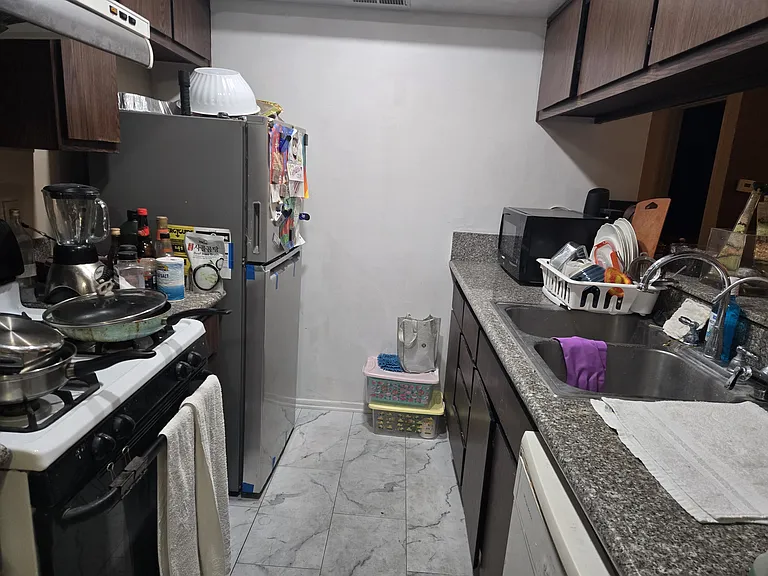 2321 Highbury Ave — Photo 6