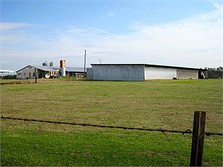 3rd image of 1684 County Road 3203