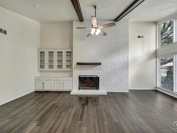 3rd image of 9018 Villa Park Cir