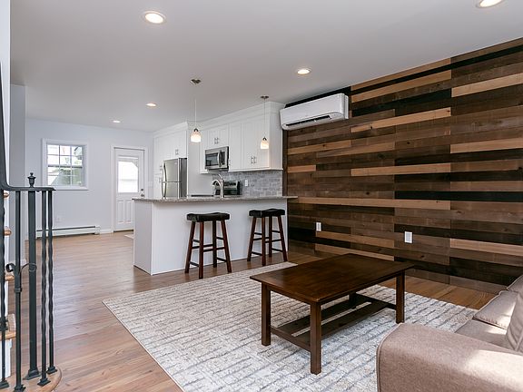 4th image of 4 Willetts Pl