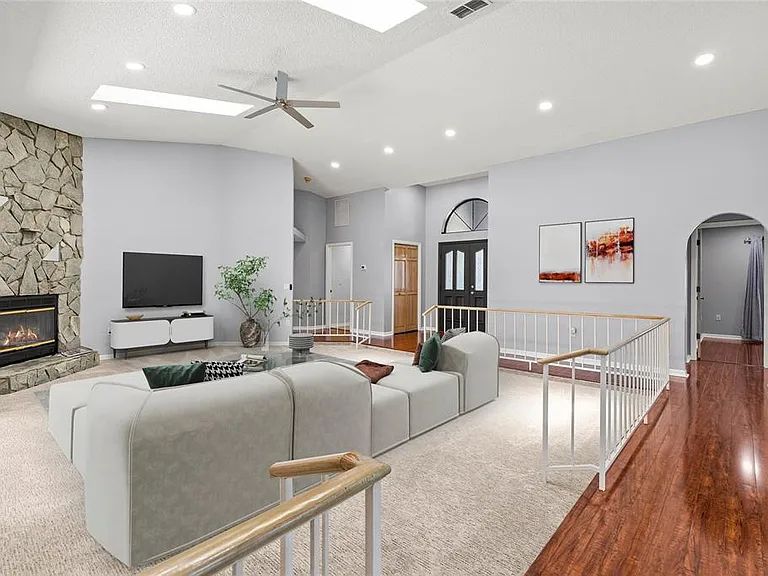 9447 Ashley Dr — Photo 10