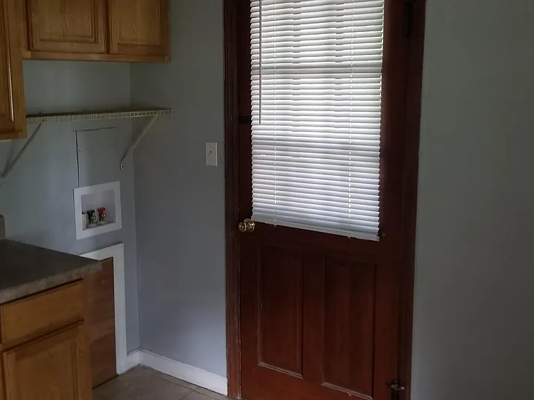 117 S Fouth St — Photo 4