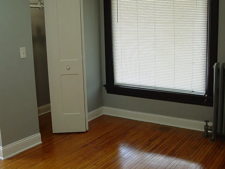 156 S Lasalle St #1 — Photo 16