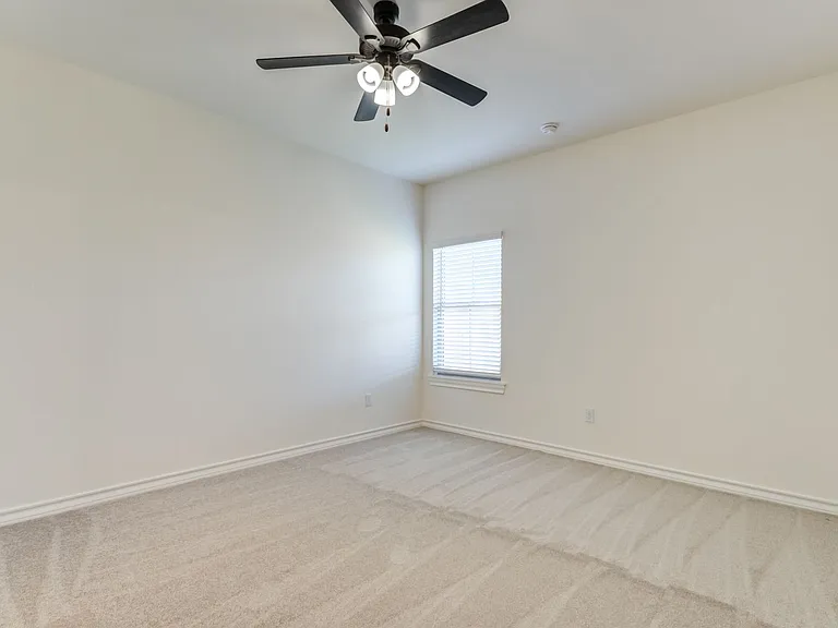 5835 Virginia Ave — Photo 9