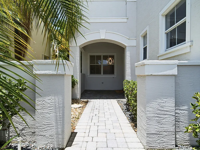 207 Isle Verde Way — Photo 7