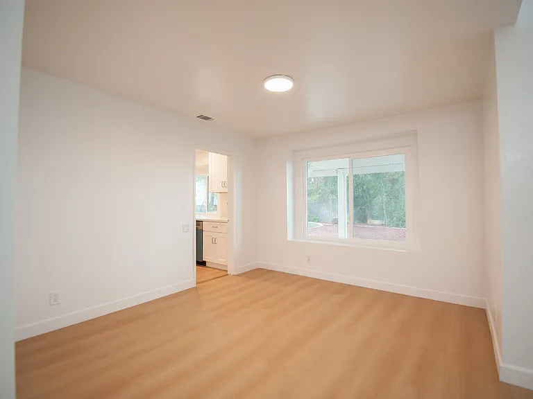 30966 Riverton Ln — Photo 11